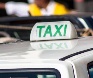 Leia mais sobre o artigo O recadastramento anual de taxistas e mototaxistas vai até 15/2