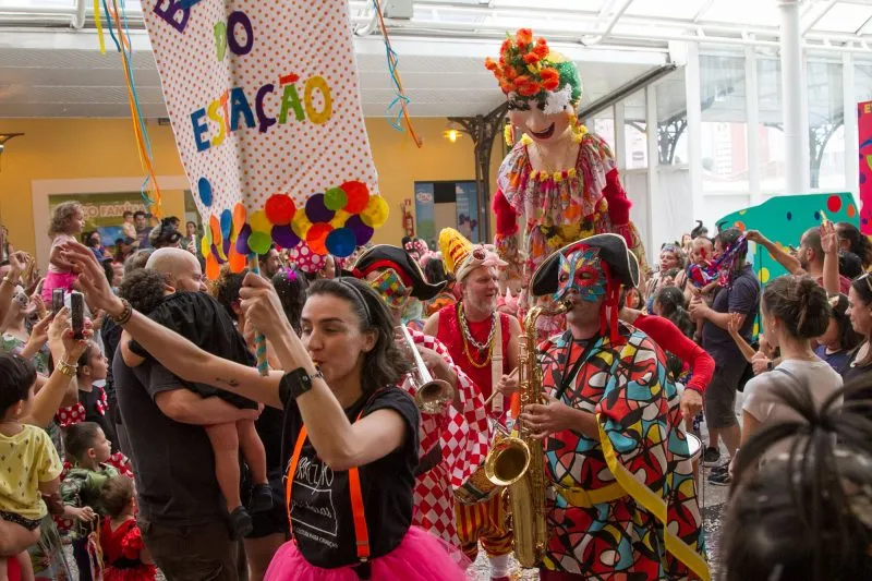 Você está visualizando atualmente Programação pós-carnaval agita o Shopping Estação Cuiabá