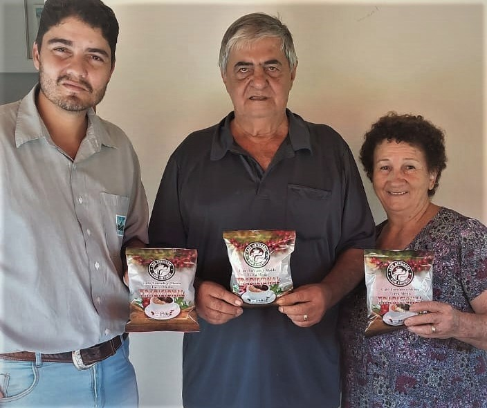 No momento, você está visualizando Produtor de café recebe orientação da Empaer desde o cultivo