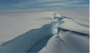 Leia mais sobre o artigo Desprende iceberg maior que SP, alerta comunidade científica