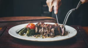 Leia mais sobre o artigo Cientistas testam método que torna carne bovina mais gostosa