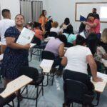 Empreendedores fazem curso de capacitação de como abrir negócio