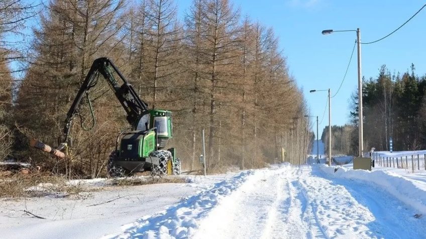 Você está visualizando atualmente Finlândia inicia construção de “cerca” de 200 km com a Rússia