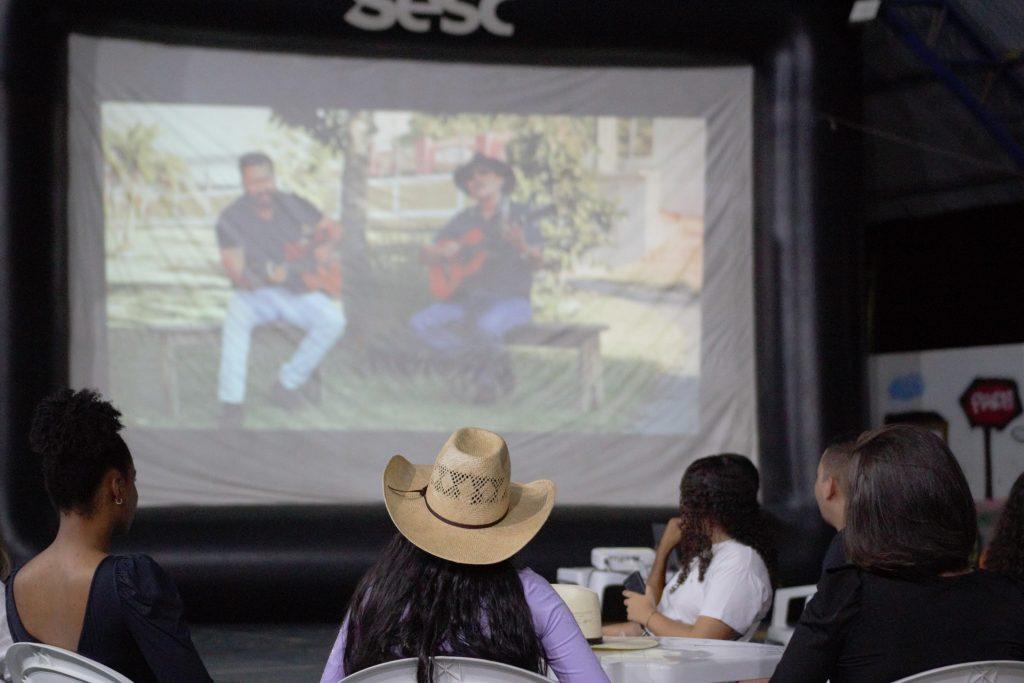 No momento, você está visualizando Livro e documentário produzidos pelo Sesc-MT exaltam viola caipira