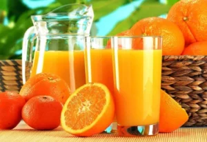 Leia mais sobre o artigo Suco de laranja ajuda na microbiótica de obesos, aponta estudo