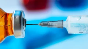 Leia mais sobre o artigo MIOCARDITE: o raro efeito adverso de algumas vacinas da covid