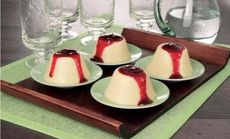 No momento, você está visualizando Aprenda de uma vez como fazer panna cotta com calda de vinho