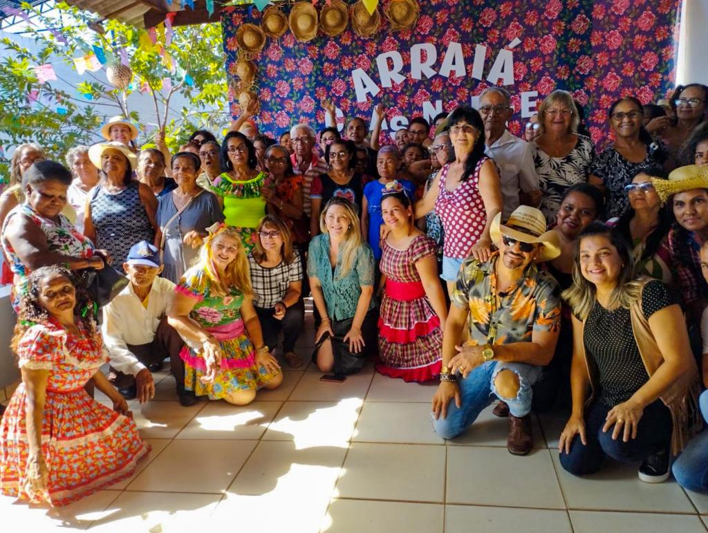 Você está visualizando atualmente JARDIM GLÓRIA: Idosos do CRAS participam de festa junina