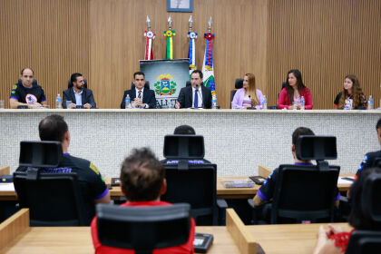 No momento, você está visualizando Equipe campeã no Festival Sesi Robótica recebe homenagem da ALMT