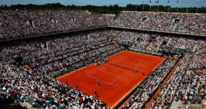 Leia mais sobre o artigo Bia vence a 7ª do mundo, vai à semi em Roland Garros