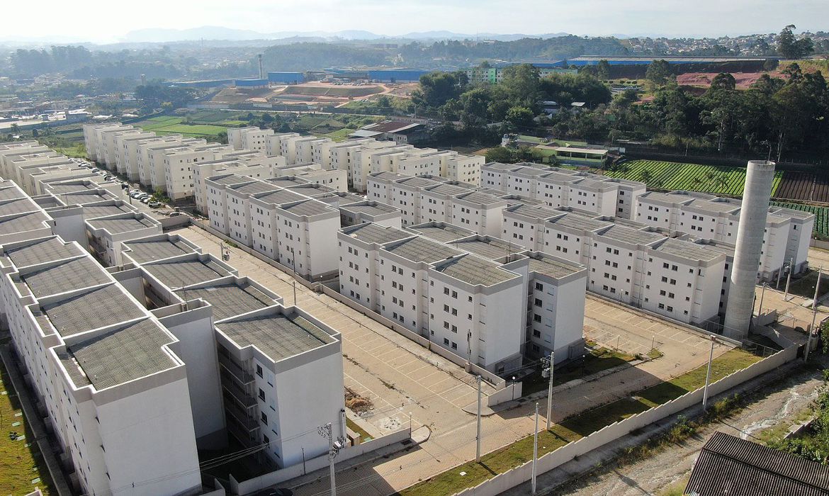 Você está visualizando atualmente Câmara aprova MP que recria Minha Casa Minha Vida