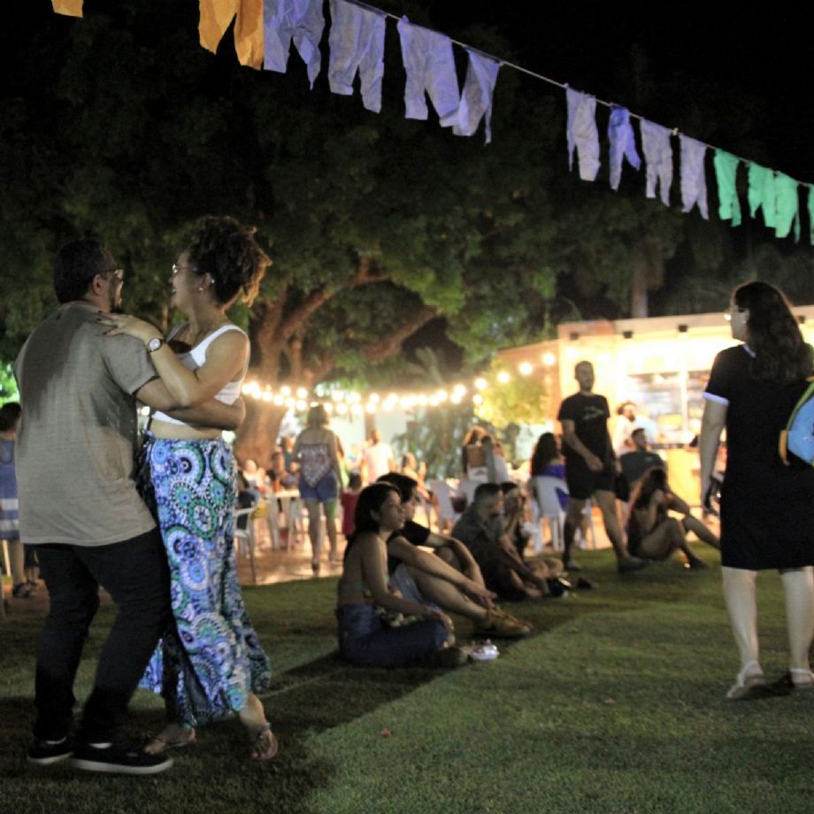 Você está visualizando atualmente Sesc promove shows da Banda Zabumba Beat e Trio Sussuarana