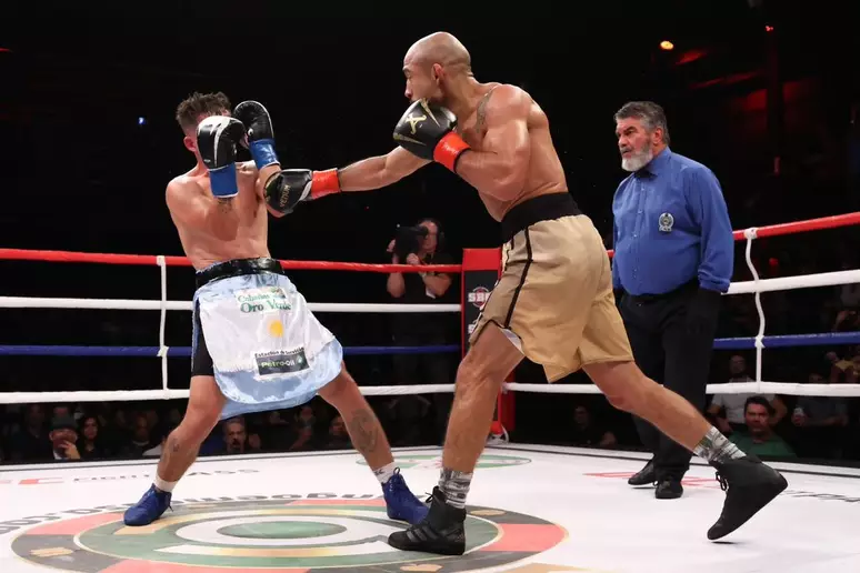 Você está visualizando atualmente José Aldo domina argentino e conquista segunda vitória no boxe