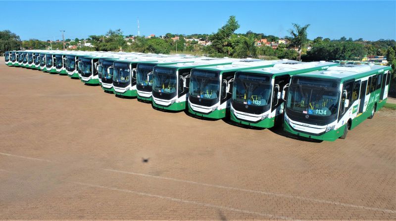 Você está visualizando atualmente Prefeitura de Cuiabá entrega mais 42 ônibus novos para população