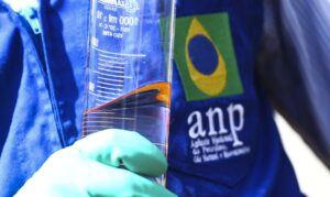 Leia mais sobre o artigo Produção brasileira de petróleo aumenta 4% em 2022, diz ANP