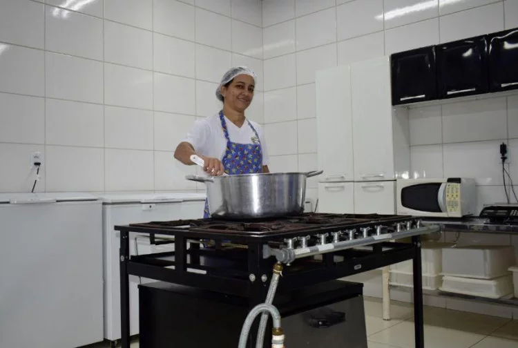 No momento, você está visualizando SUPERCHEF: Concurso premia merendeiras com melhores receitas em MT