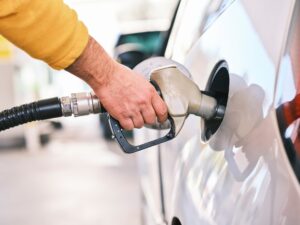 Leia mais sobre o artigo Preços dos combustíveis disparam, alta de até 13% nos postos
