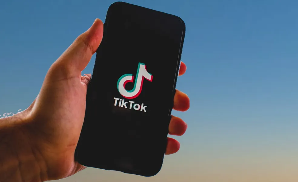 Você está visualizando atualmente TikTok pode lançar aplicativo de mensagens