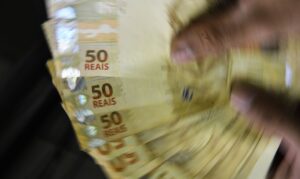 Leia mais sobre o artigo Desenrola Brasil conclui leilão com R$ 126 bi em descontos oferecidos