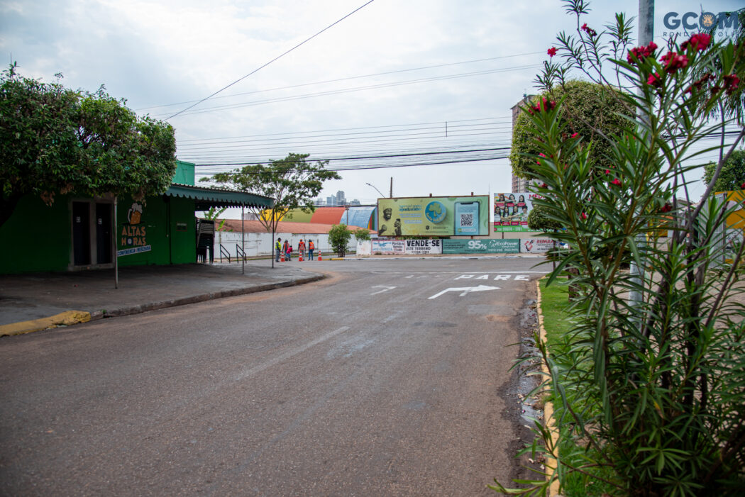 Você está visualizando atualmente Setrat altera mão de direção da Rua da Constituição no Jardim Brasília, Rondonópolis