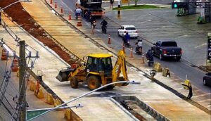 Leia mais sobre o artigo Travessa Independência é reaberta e acesso ao bairro Construmat é fechado