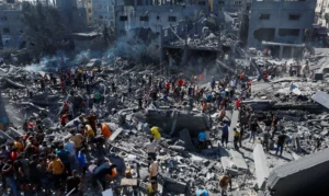 Leia mais sobre o artigo Prédio ao lado de casa de brasileiro é bombardeado na Faixa de Gaza