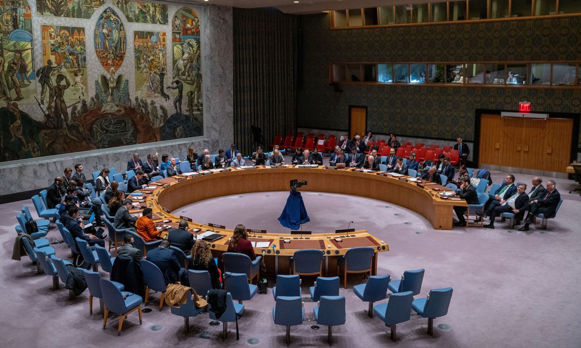 Você está visualizando atualmente Conselho de Segurança da ONU rejeita proposta da Rússia sobre guerra