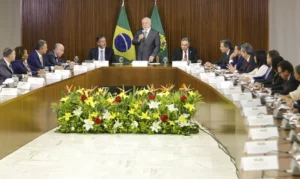Leia mais sobre o artigo Brasil pode usar comando do G20 para propor reforma do FMI