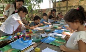 Leia mais sobre o artigo Museu de História Natural promove oficinas de terrário, desenho e dança