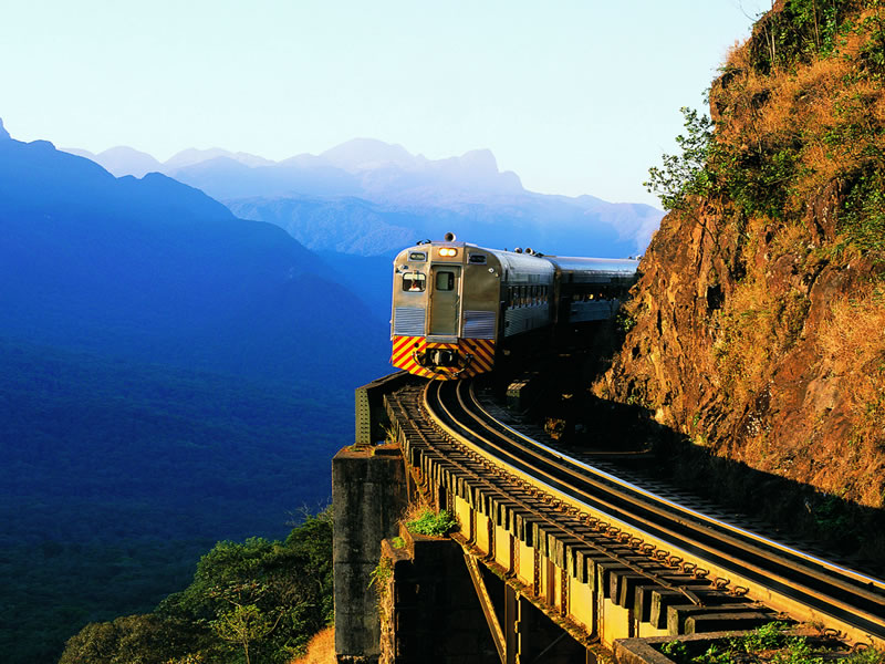 Você está visualizando atualmente Conheça 6 passeios de trem incríveis pelo Brasil