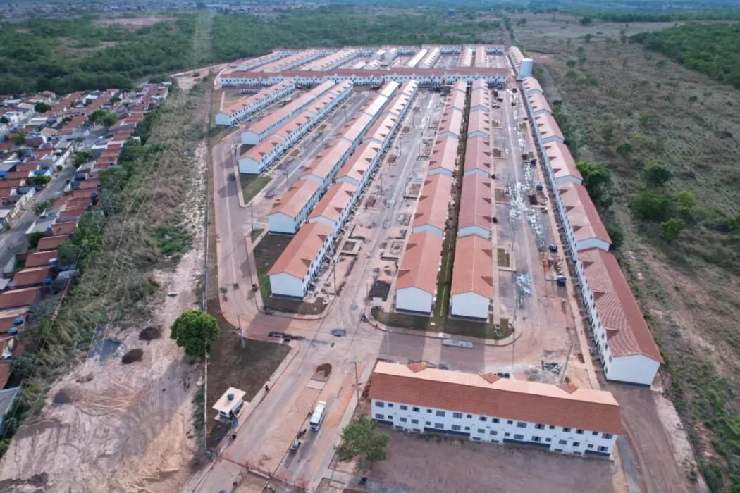 Você está visualizando atualmente Sorteio de mil casas em Várzea Grande teve 31,7 mil se inscritos