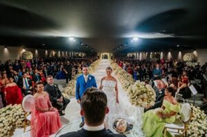 Leia mais sobre o artigo Barão do agro faz festa de casamento milionária para filha
