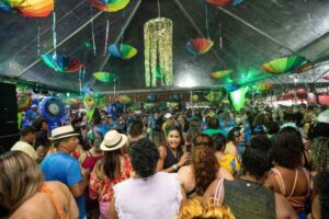 Leia mais sobre o artigo Concurso para a escolha do Rei Momo, Rainha e Cidadãos do Samba ocorre em Cuiabá