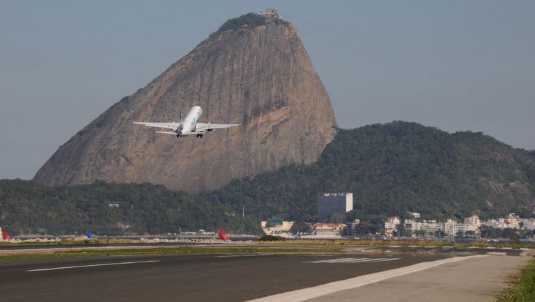 Você está visualizando atualmente Turistas terão mais de 1.100 voos extras em destinos de todo o Brasil