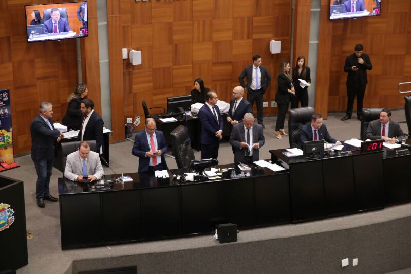 No momento, você está visualizando Deputados aprovam em 2ª votação flexibilização do Transporte Zero