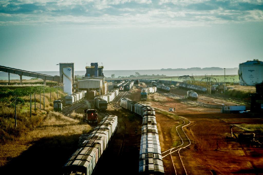 No momento, você está visualizando FERROVIA: Decisão judicial ratifica embargo feito pela prefeitura de Rondonópolis