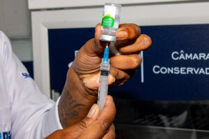 Leia mais sobre o artigo Saúde disponibiliza vacinação contra a gripe influenza para grupos prioritários