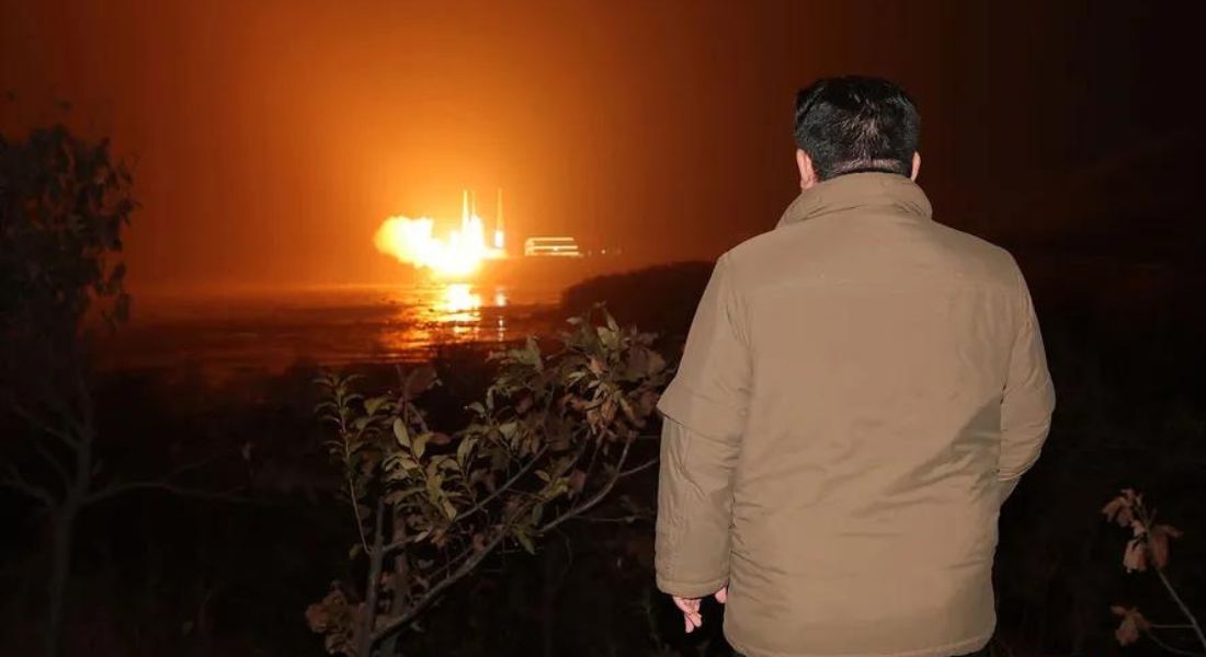 Você está visualizando atualmente Coreia do Norte lança projétil em direção ao Japão, entenda