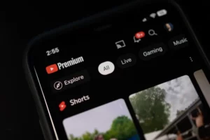 Leia mais sobre o artigo YouTube Premium mais barato? Plataforma quer oferecer mais opções de planos