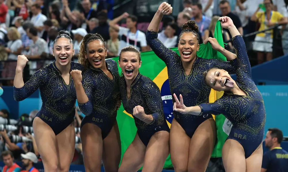 Você está visualizando atualmente Meninas do Brasil fazem história e levam o bronze na ginástica artística