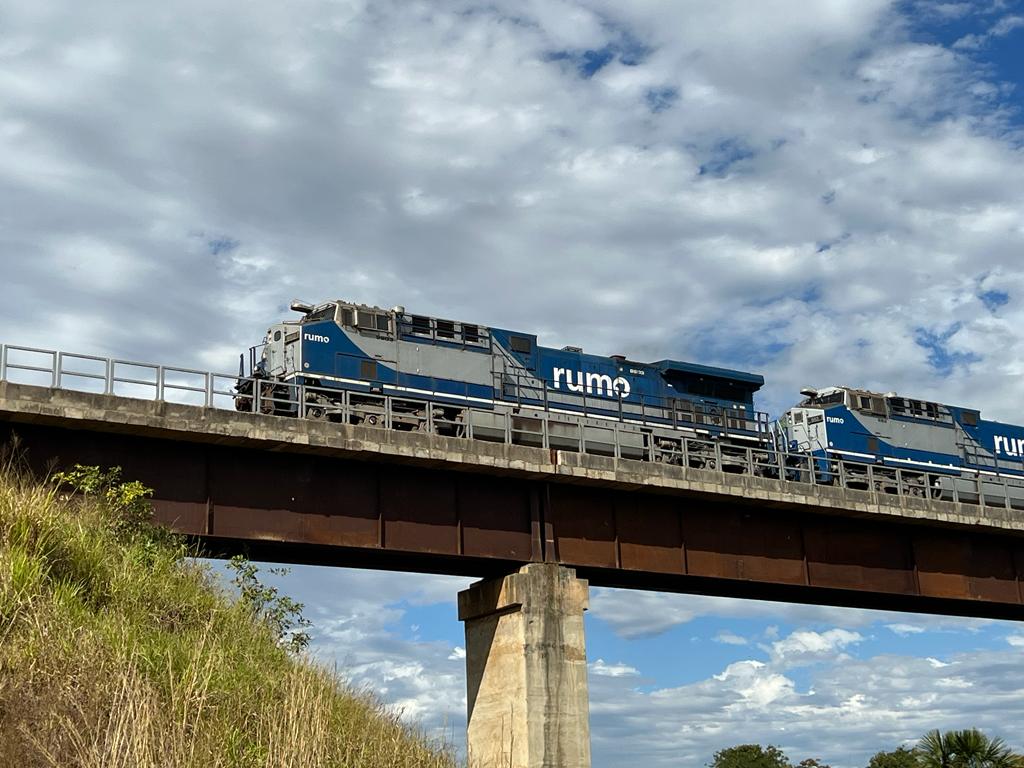 Você está visualizando atualmente Finalizadas obras de primeiro viaduto da ferrovia Rondonópolis-Cuiabá-Nova Mutum-Lucas