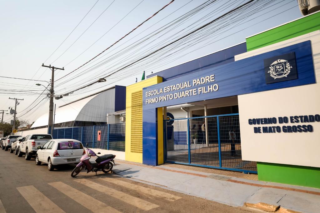 Você está visualizando atualmente Governo de MT entrega Escola Estadual Padre Firmo em Cuiabá