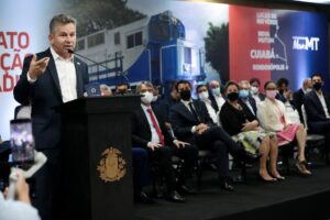 Leia mais sobre o artigo Rumo faz acordo para levar ferrovia até Cuiabá