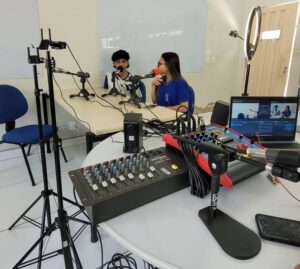 Leia mais sobre o artigo Fapemat implanta rádio escolar digital em escola de MT