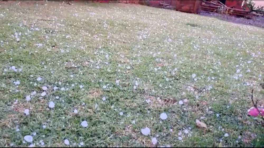 Você está visualizando atualmente Internautas celebram chuva em mais uma cidade do interior de MT