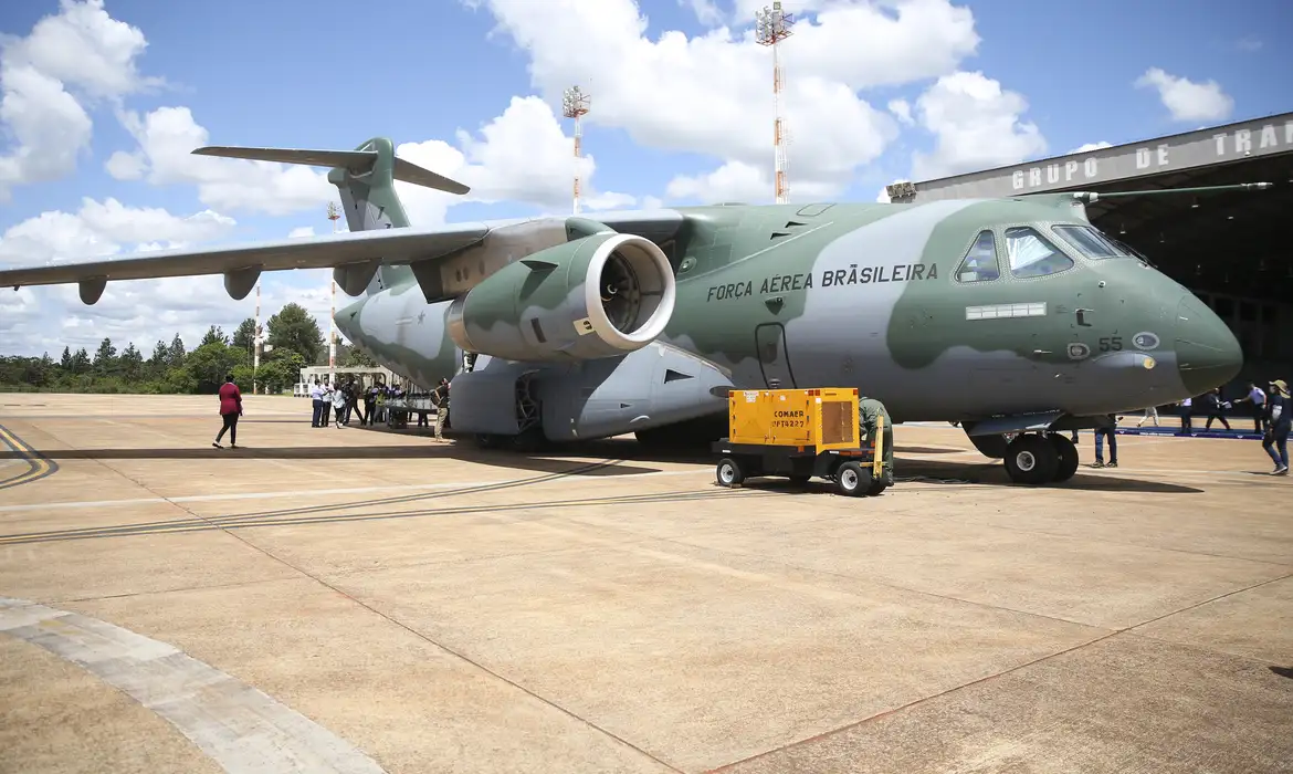 Você está visualizando atualmente Brasil deve repatriar cerca de 240 brasileiros que estão no Líbano