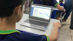 Leia mais sobre o artigo Cidade em Mato Grosso é pioneira na conclusão da avaliação do Mais Inglês MT utilizando Chromebook