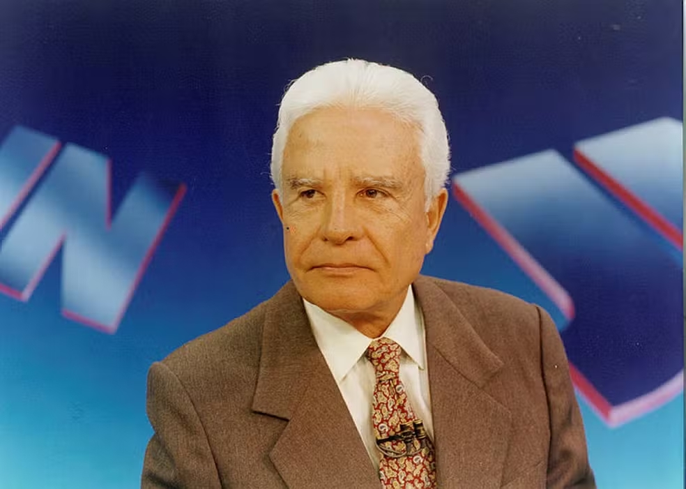 Você está visualizando atualmente Morre o jornalista Cid Moreira, ícone da televisão brasileira, aos 97 anos