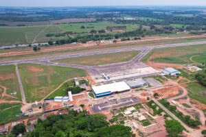 Leia mais sobre o artigo Aeroporto de Rondonópolis inaugura modernização do estacionamento de veículos