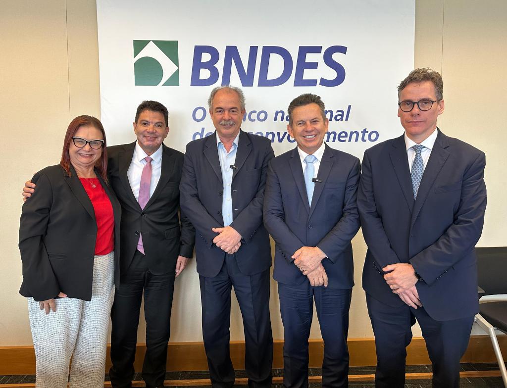 Você está visualizando atualmente Mercadante garante apoio do BNDES em Mato Grosso